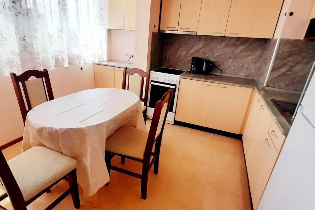 בורגאס Soc Apartment Close To The Center מראה חיצוני תמונה